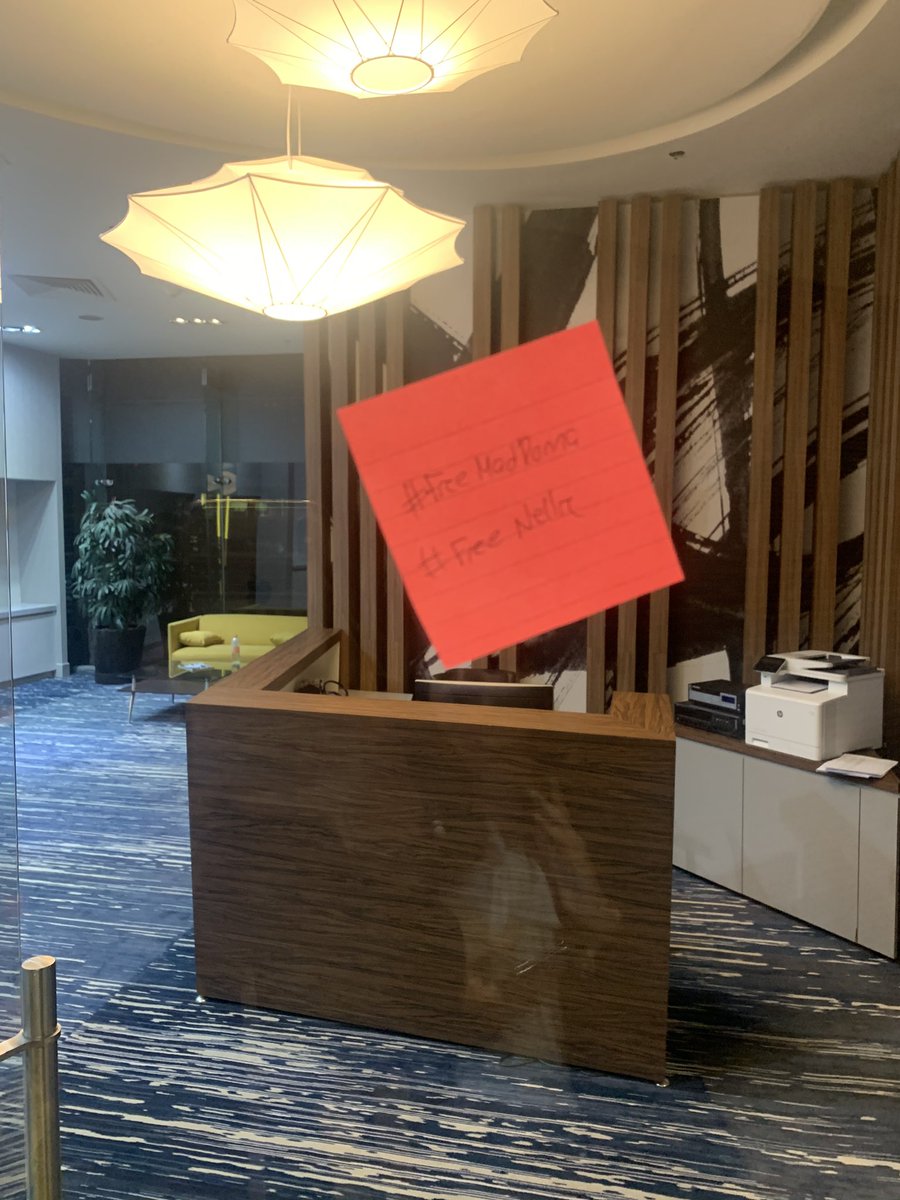 Monroe_ITMIMUN's tweet photo. Members of USA cabinet pasting #freeMadDonna #freeNellie post-its 
@INDTRUTH_MIMUN https://t.co/cxr5PgWYAD