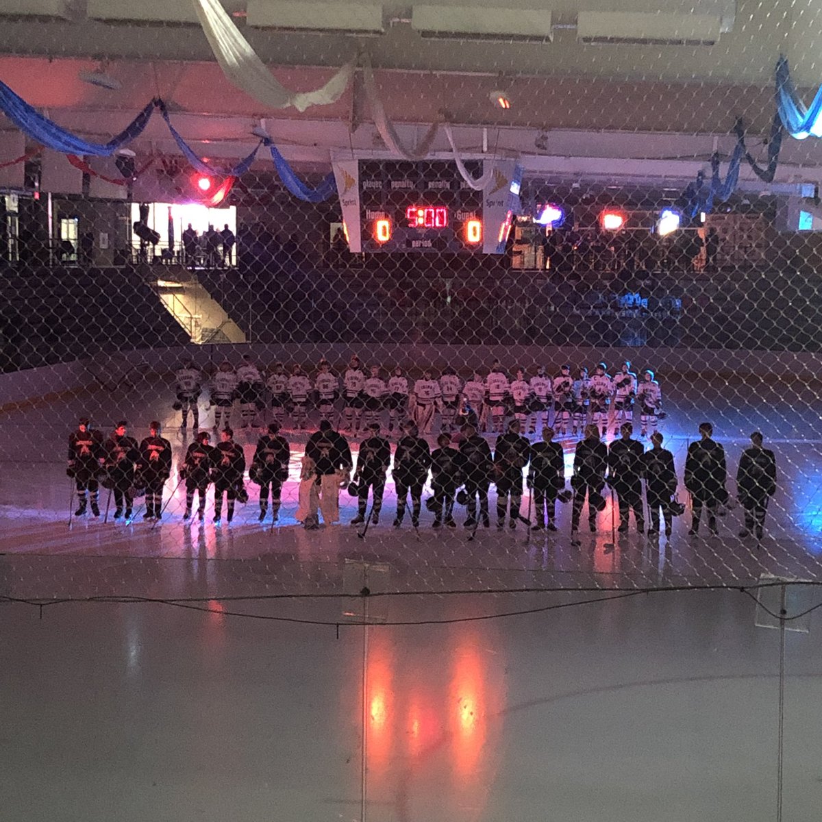 AHAI_1's tweet photo. The Vikings (Distefano) take on the Bulldogs (Newburg) for the 2020 Tier II Youth 14 &amp; Under B Illinois State Hockey Championship title! Good luck, players! #2020State https://t.co/PlSw0YXPbj