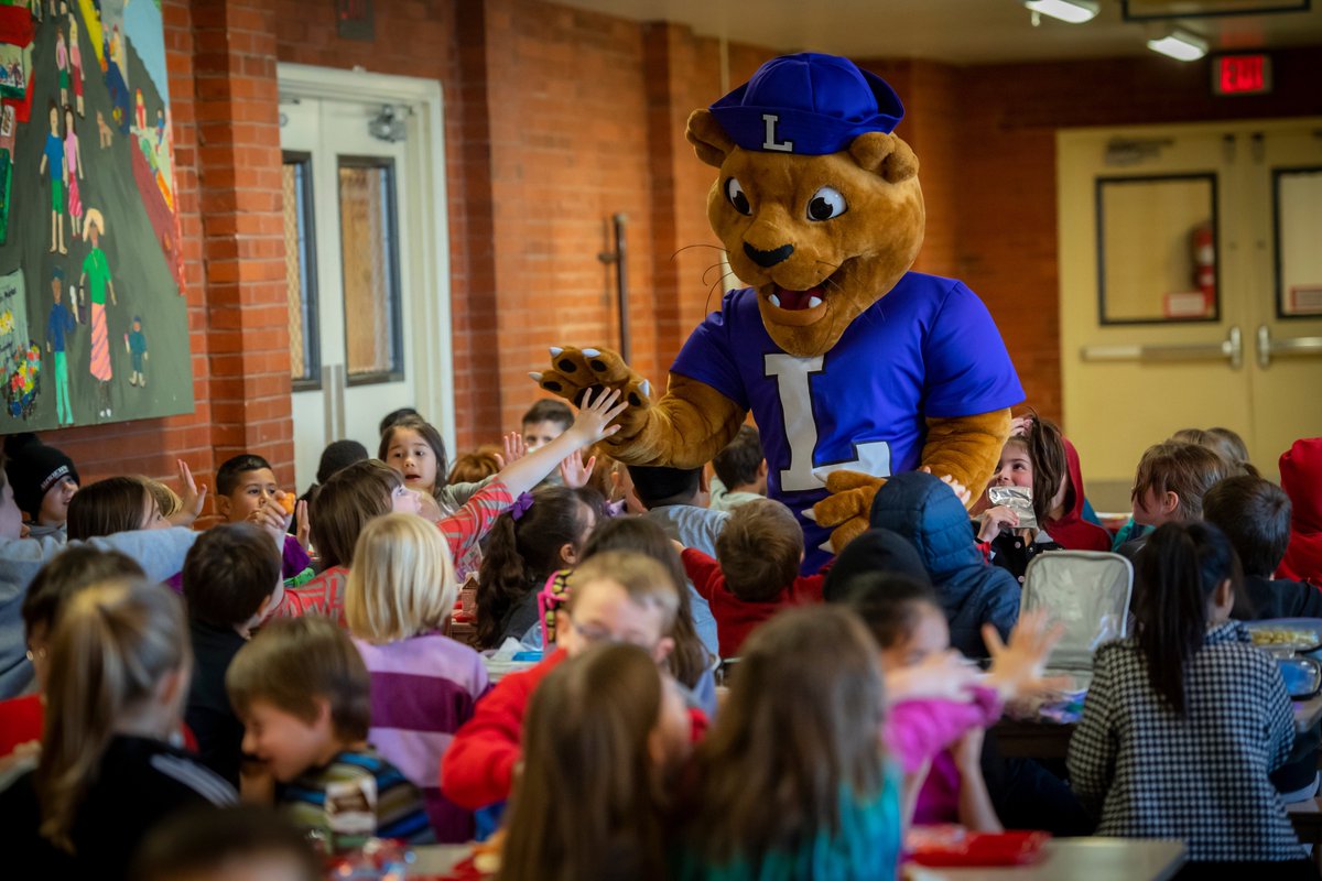 LinfieldUniv's tweet photo. You're never too young to 💜❤️ @MackTheWildcat. https://t.co/GjYKq9kYW8