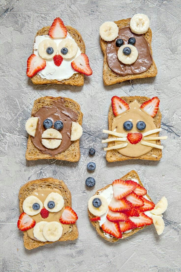 THBigBayPoint's tweet image. Simple, easy and fun breakfast!! Replicate and post the photos in the comments #tinyhoppersbarrie #bigbaypoint #nutella #pickyeaters #kidsmealfun #daycare