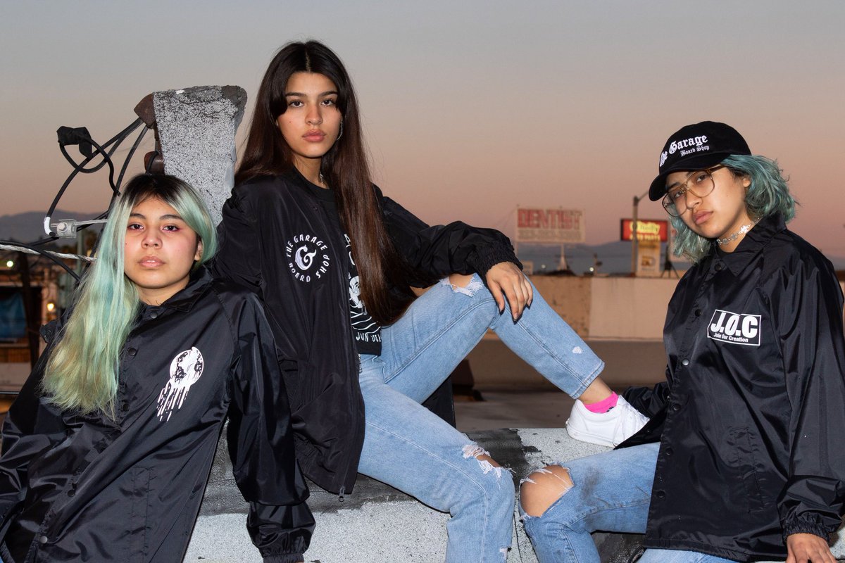 JoinOurCreation's tweet photo. J.O.C coming for everything they said we couldn’t have!
#flashbackfriday photo shoot with @the_garageboardshop
Get your windbreakers while the last
#streetwearbrand #clothingbrand #joc #streetwear #streetwearclothing #windbreaker #urbanstreetwear #photoshoot #thegarageboardshop https://t.co/KDOg4gZXud