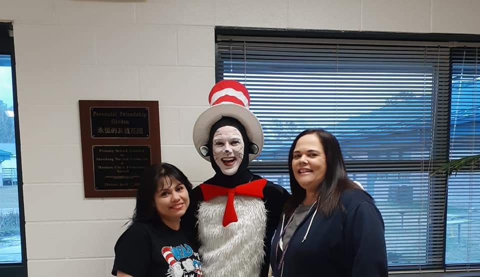 HFirsties's tweet image. Dr Seuss Night , Literacy Fair , and Book Fair at Hunters Creek Elementary! It was a great night!
@HcesG @OnslowSchools 
#lifelongreaders