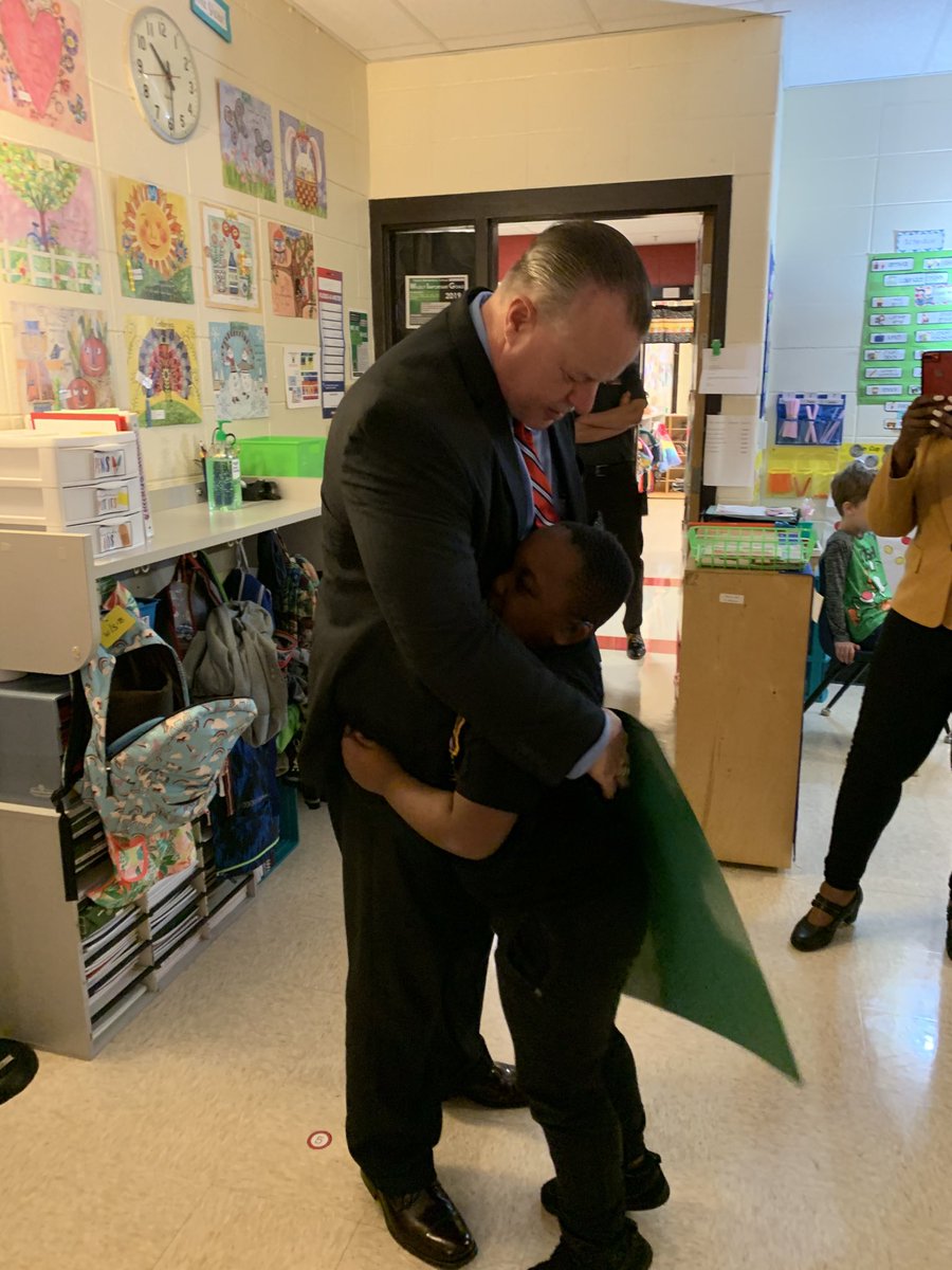 ⁦<a href="/HayesElementary/">Hayes Elementary</a>⁩ ⁦<a href="/HayesPrincipal/">T. R. Watson</a> ⁩                  Read Across America Week and an incredible morning at Hayes with Mr Ragsdale  and these incredible students #cultureofcare #lovetoleadhere #cobbsuccess