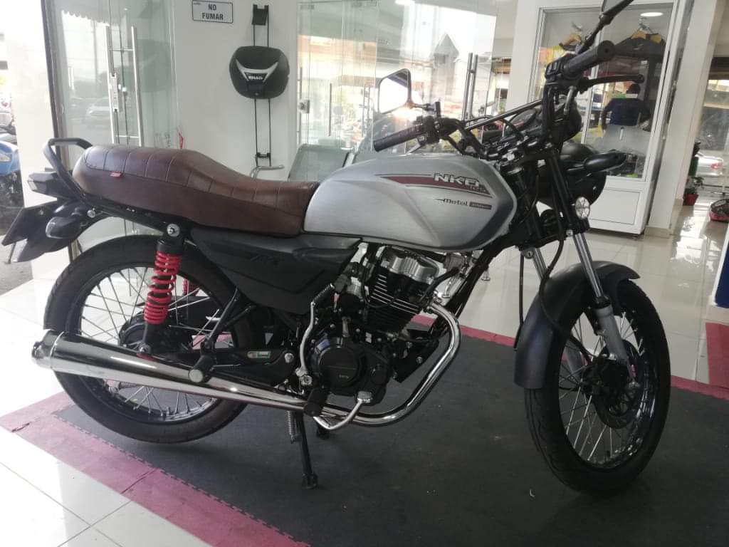 alemar84's tweet photo. Hermosa 125NKD metal 2019 papeles hasta enero 2021. Info 3052941453. https://t.co/oQYIqA8PDo