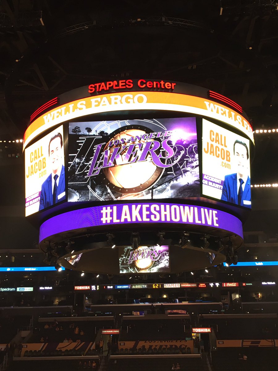 nbated's tweet photo. 30 minutes to air #MILvLAL @620wtmj 103.3FM https://t.co/RE6BZdqvJp League Audio Pass https://t.co/QyqarWax5P Bucks have won 6 in a row vs the Lakers #2557 https://t.co/clflQkKzUC
