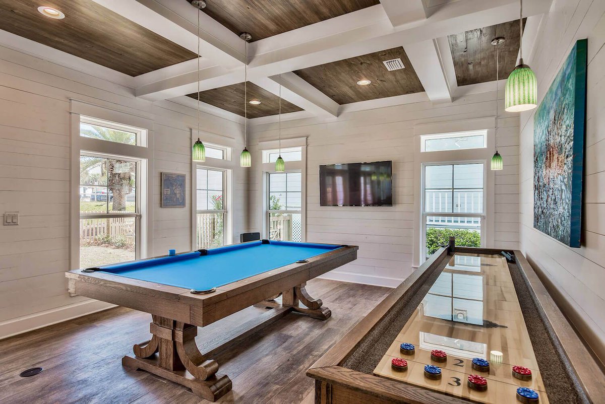 BilliardFactory's tweet photo. Retweet or comment if you would never leave this room!

#billiardfactory #premium #pooltable #getaway #luxuryhome #mancave #familyovereverything https://t.co/xGqtJ2GgFr