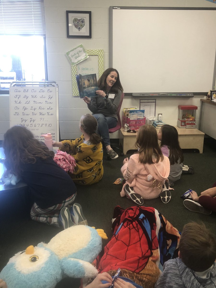 dailey_fairway3's tweet photo. Thank you Mrs. Wilburn for being our Mystery Reader today!! Loved your books!!❤️📚 https://t.co/pkapXR9wZd