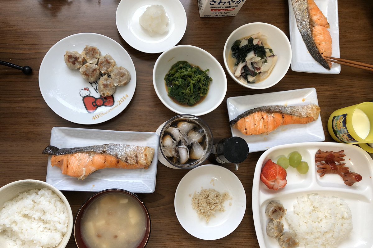 モモ ダイエット中 A Twitter お誕生日の朝 旦那さんが朝ごはんを作ってくれて1日が始まる幸せ おはようございます 今日のごはん 和食好き 菜花の芥子和え タコの酢味噌和え 塩シャケ モモ ダイエット中 A Twitter お誕生日の朝 旦那さんが朝ごはんを作ってくれて1日が始まる幸せ おはようございます 今日のごはん 和食好き 菜花の芥子和え タコの酢味噌和え 塩シャケ