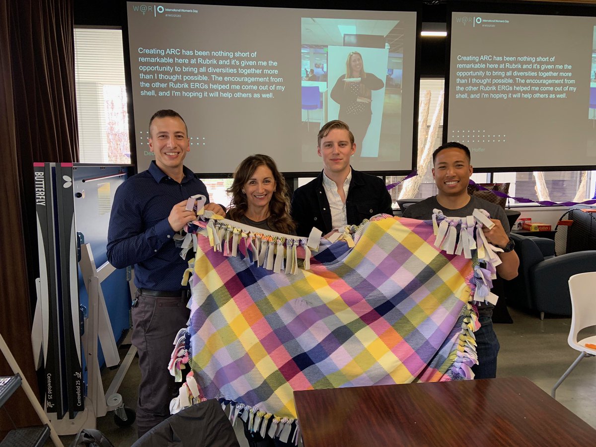tommytvan's tweet photo. Team Blankets and Beers! @rubrikInc @LifeAtRubrik https://t.co/pNsU8NaPlw