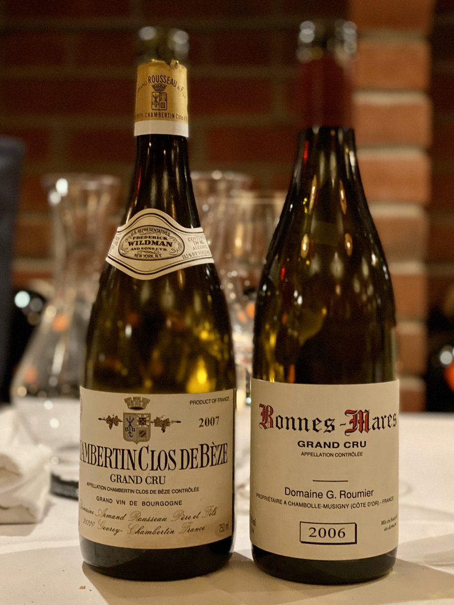 JeannieChoLee's tweet photo. Just a fraction of great Burgundy that was enjoyed & shared in NYC La Paulée style!
#winelover #burgundy #wine #armandrousseau #chambertin #closdebeze #domaineleroy #domainedujac #romaneesaintvivant #comtegeorgesdevogue #musigny #domaineleflaive #chevaliermontrachet https://t.co/mOvmYAs8Or