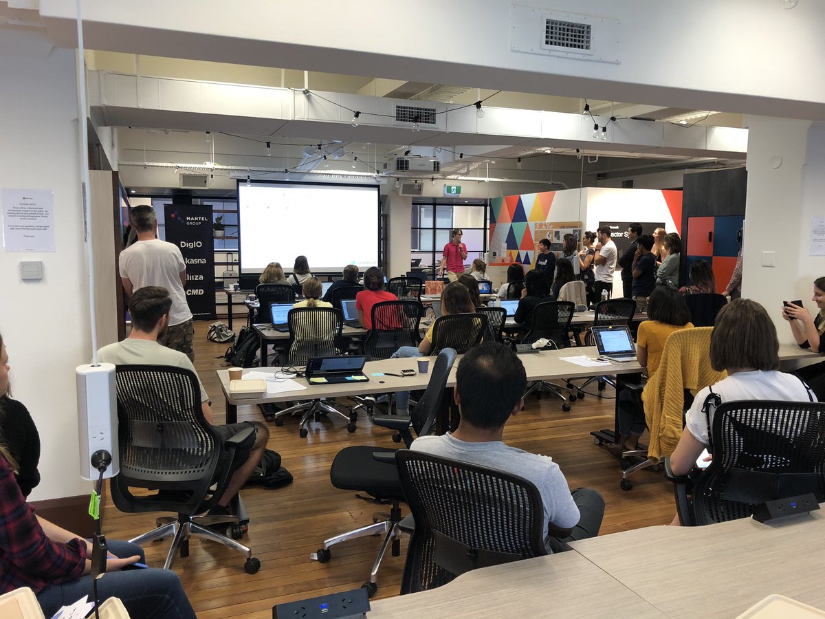 MusesCodeJSSyd's tweet image. Our guest speaker, mentor and workshop favilitator @limenutt is giving some insights on how to be a great engineer 
#musescodejs #codewithmuses #womenintech #WID