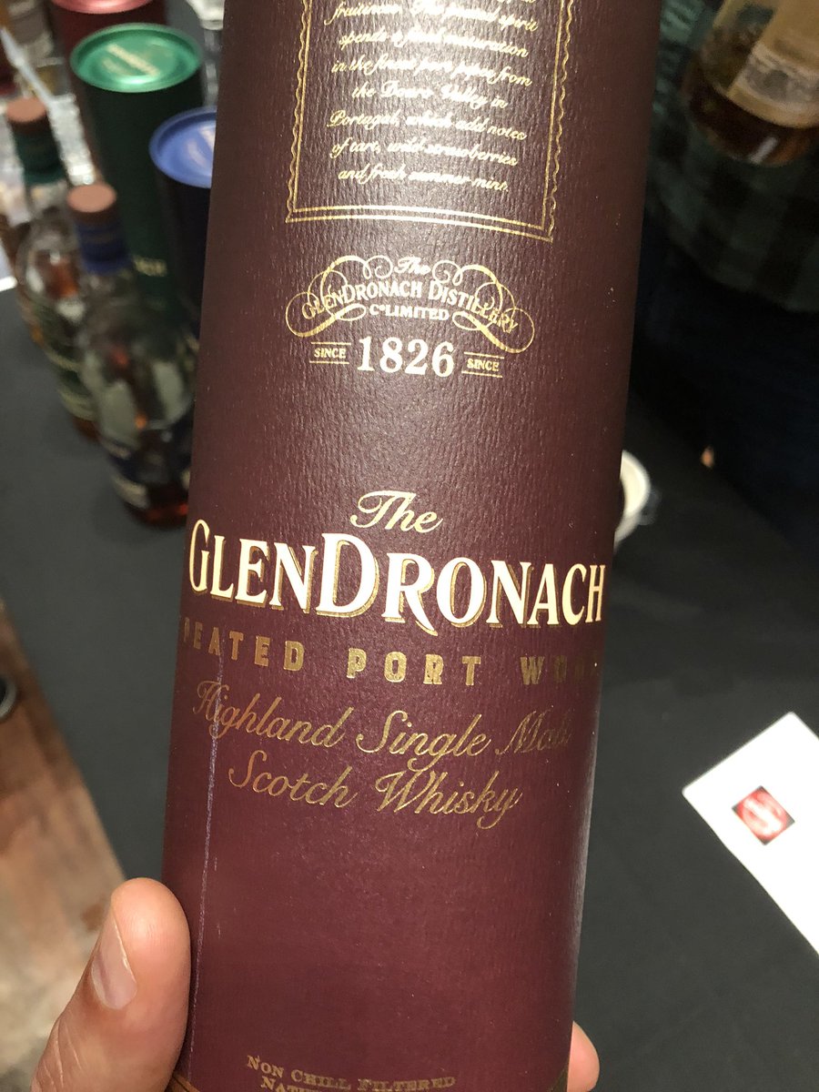 nztechtweet's tweet photo. My pick of the day @Glendronach #dramfest https://t.co/DYcQ1xUDU2