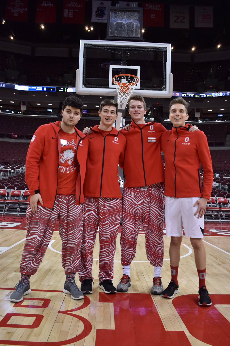 jackallistair's tweet photo. First season of NutHouse in the books!📚 I was so lucky to have the opportunity to work with such a great group of friends and I can’t wait until next year! @BuckeyeNutHouse https://t.co/KpIoRyoPmh