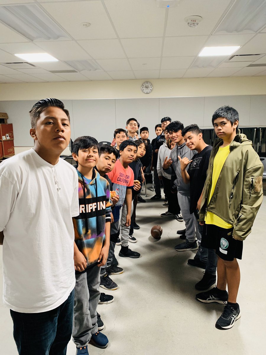 PsychMartinez's tweet photo. Our Orgullo Club Students learned about Emotional Intelligence and we got to know more from each other. #resilience @LMA_SMUSD https://t.co/3FUUdMJEK3