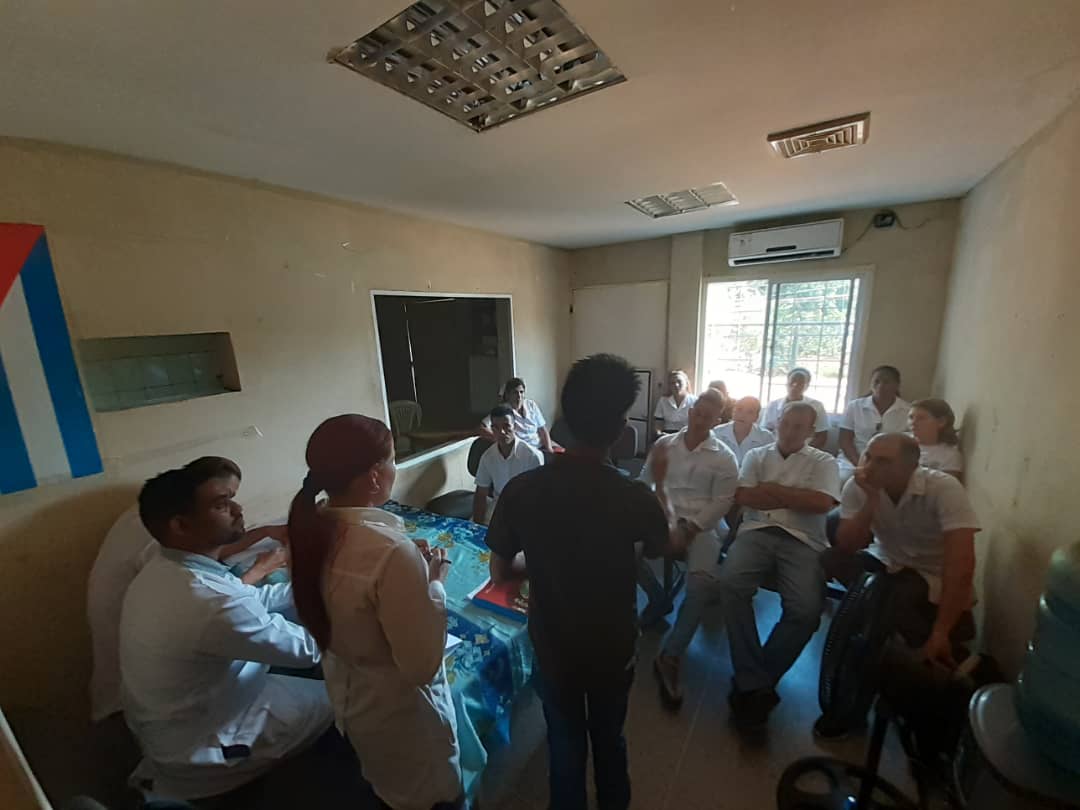 CDISimonRBOL1's tweet photo. Supervisión Integral a nuestro CDI Simón Rodríguez por parte de la Dirección Estadual en la que reafirmamos el compromiso con el hermano pueblo de Venezuela y decimos #SomosCuba#
#SomosContinuidad#, #VamosPorMas 
@CubacooperaVe 
@CamposYainer 
@AsistMedMMCV https://t.co/cL51lcDu6W