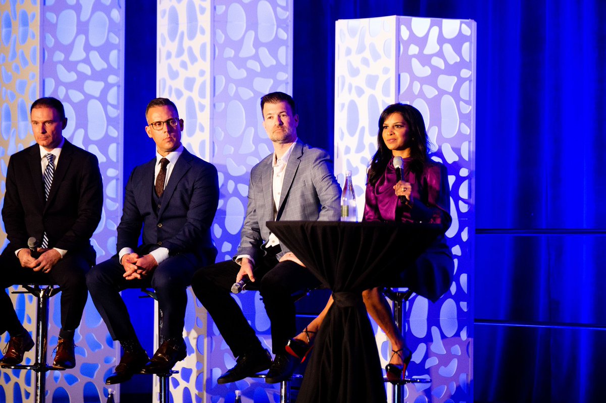 HithaHerzog's tweet photo. #TBT to last week when I co-hosted the @RagingBull Summit in Orlando before COVID-19 was not considered a pandemic yet, and convention season was in full swing. #TradersSummit2020 @JasonBondPicks @kylewdennis @bensturgill @ThePennyPro @Taylor8xeno8 https://t.co/ikjW7X52fU