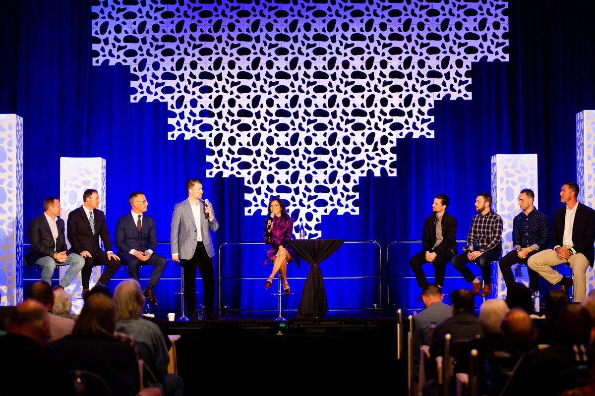 HithaHerzog's tweet photo. #TBT to last week when I co-hosted the @RagingBull Summit in Orlando before COVID-19 was not considered a pandemic yet, and convention season was in full swing. #TradersSummit2020 @JasonBondPicks @kylewdennis @bensturgill @ThePennyPro @Taylor8xeno8 https://t.co/ikjW7X52fU