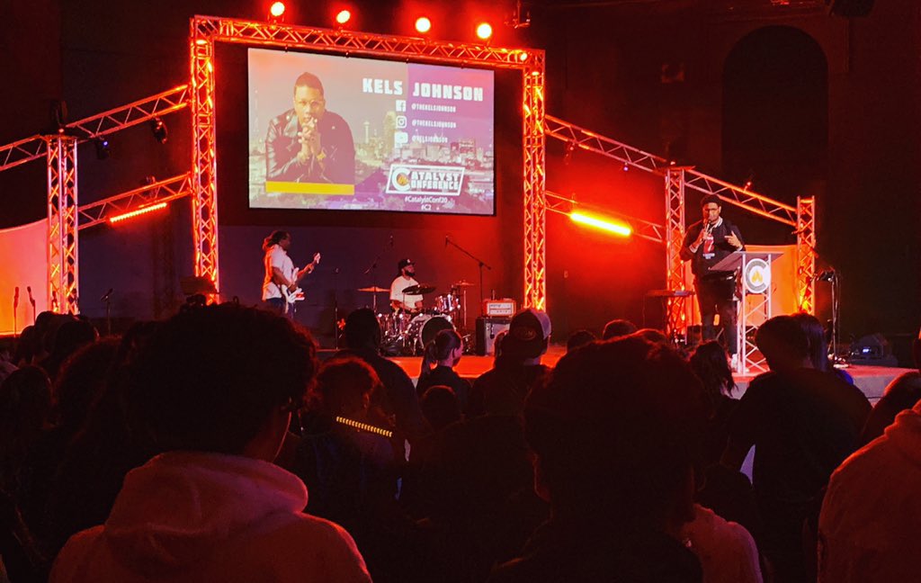 brandonfender's tweet photo. Jesus is in the building and Kels Johnson just took the mic.
What a move!!!
#CatalystConf20 #C2 #CounterCulture #ThisIsCulture #Overflow https://t.co/klsPyAsvZD