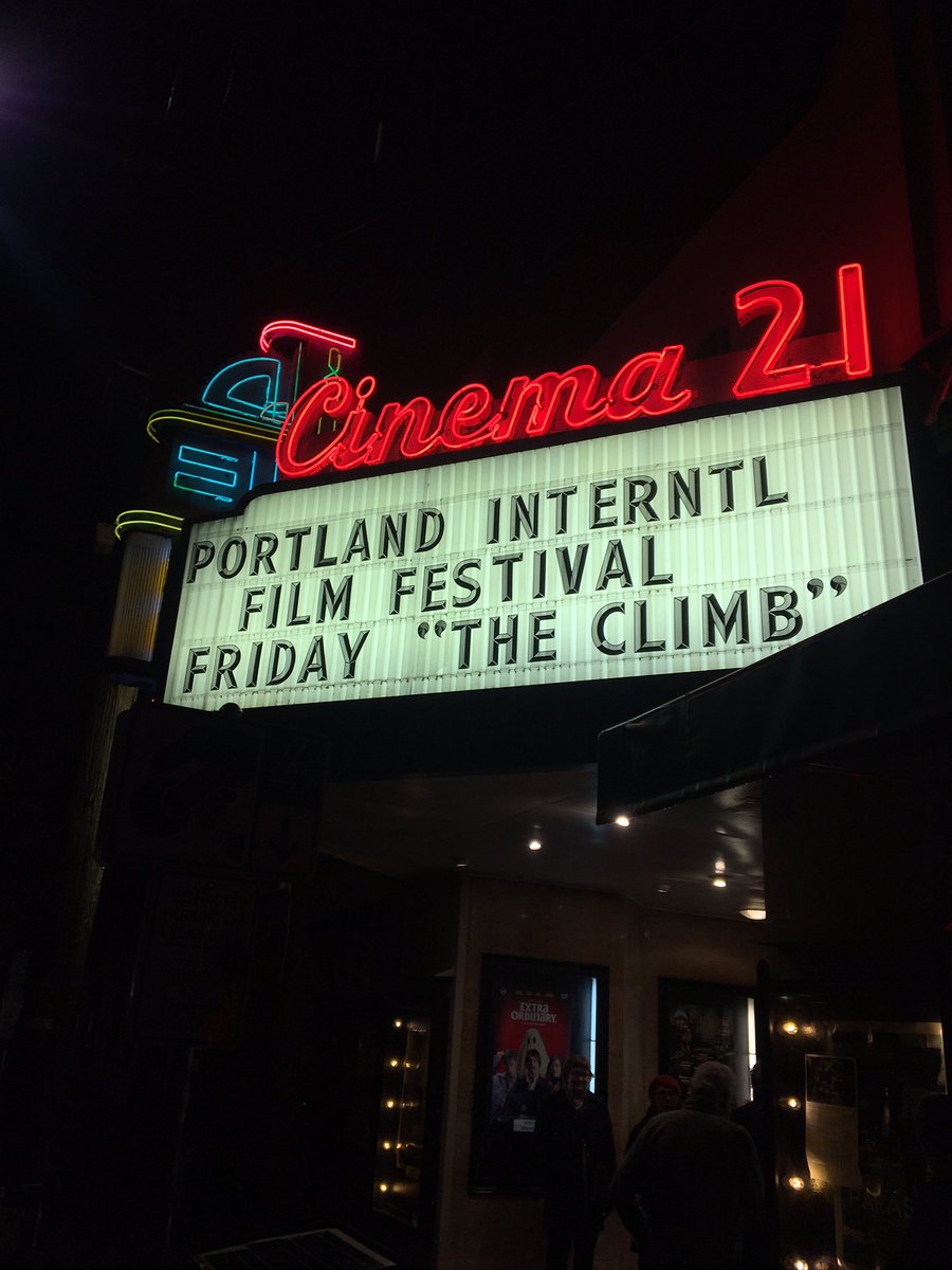 psu_of's tweet photo. So many folks are now in PIFF 2020 Opening night screening “The Climb”! This screening does not share a same system with the regular screening. No line, extra ticket price. I wish the pass size would be bigger so I can tell who is the volunteer that I could ask. JKL #piff2020 https://t.co/7cVxwOQ01E