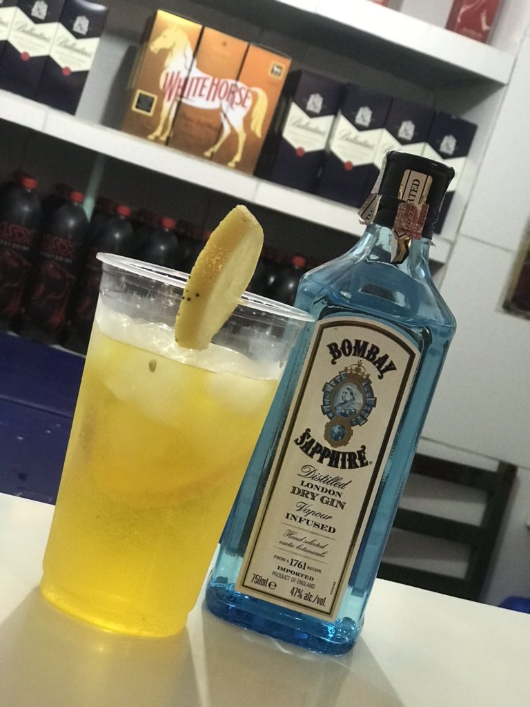 nike_bar's tweet photo. Seeextou da melhor forma ! 

Novidade na casa Gin bombay energético tropical e limão seciliano 🍸🍸 https://t.co/E7E6NvSQPe