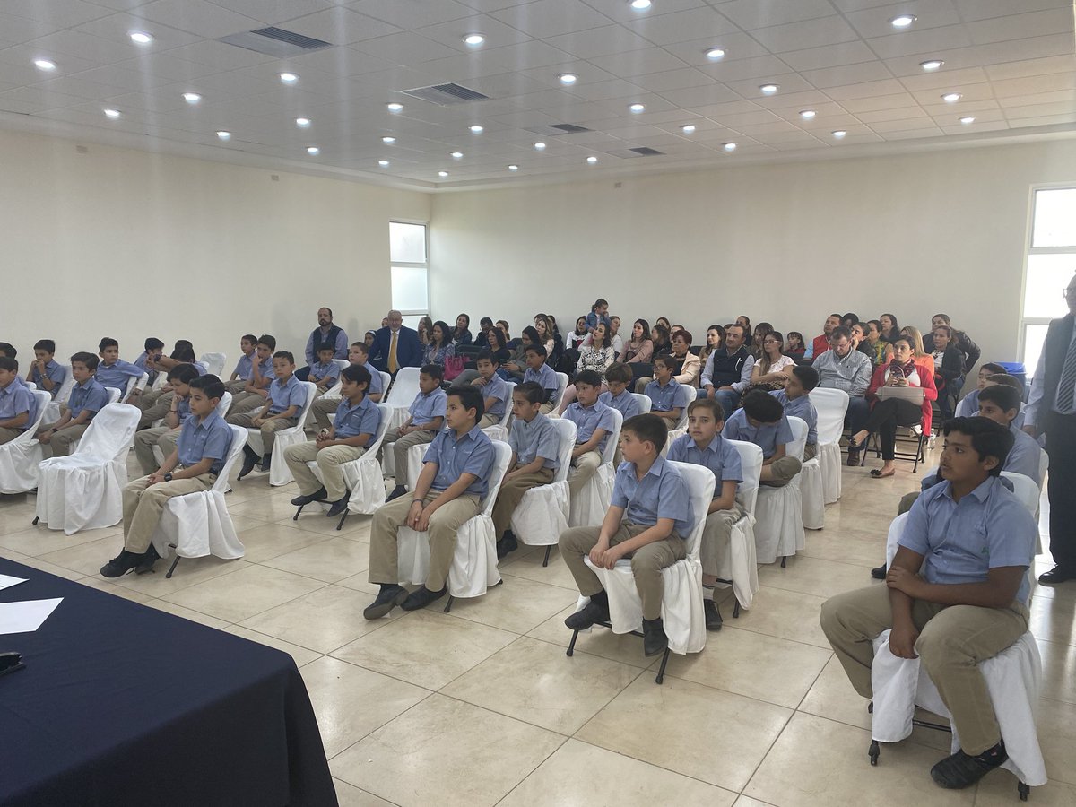 ColegioEncino's tweet photo. Spelling Bee 🐝, 4th grade. Thanks for your participation. https://t.co/TYvW1B4CQC