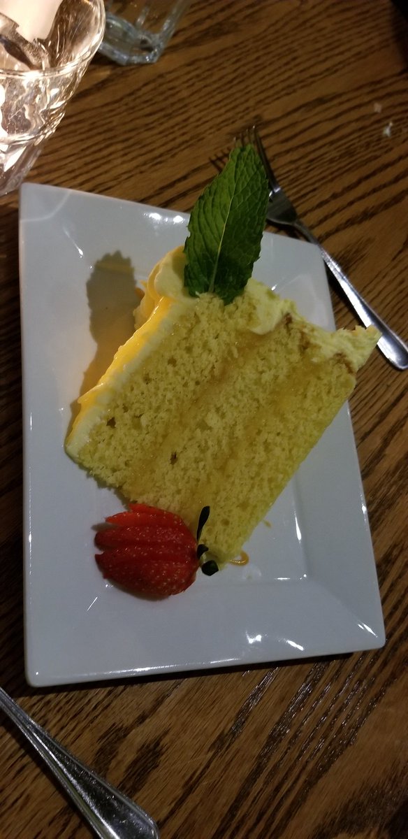 HfxLunch tweet media