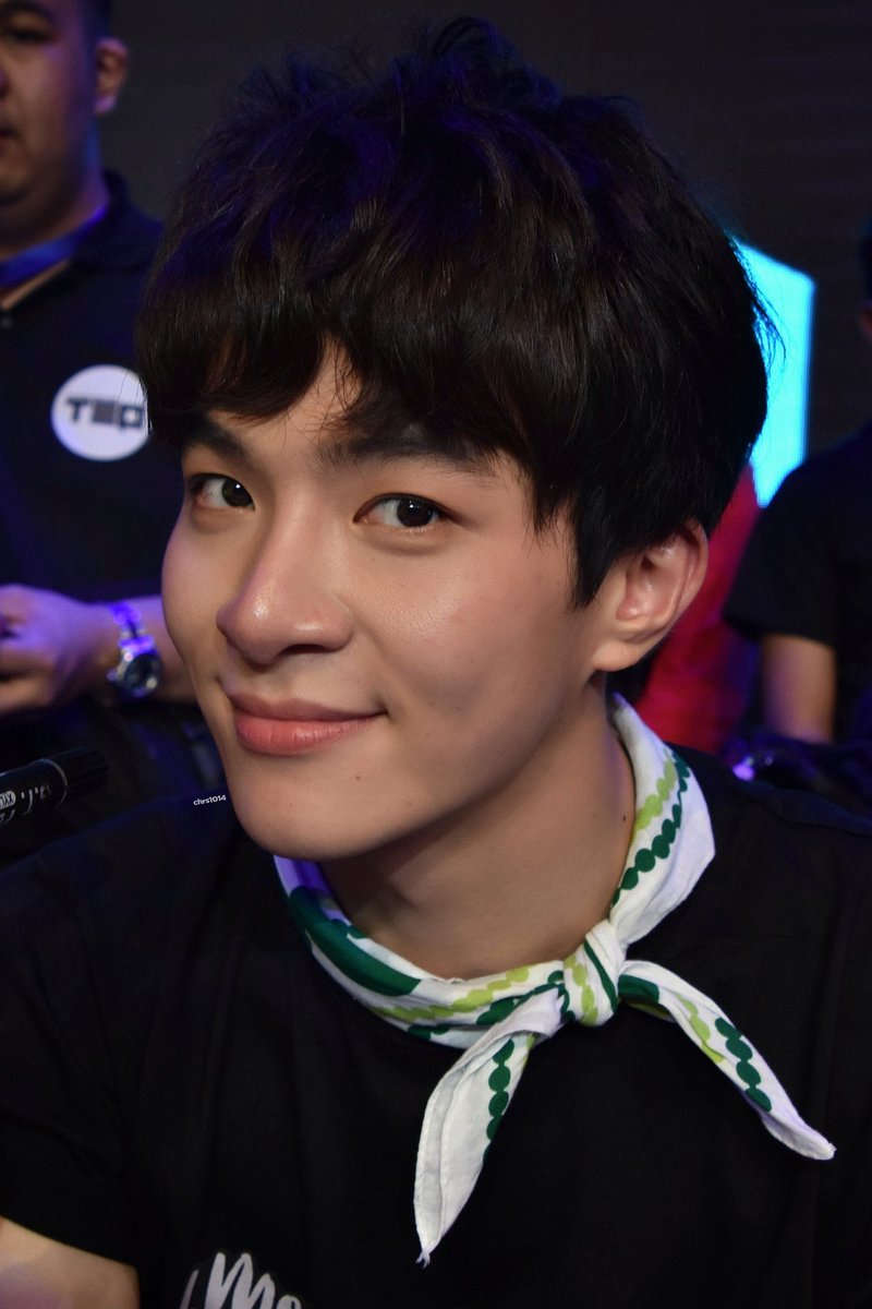 chrs1014's tweet photo. Happy birthday @_earth40! ❤️❤️❤️
#อะลิตเติ้ลเอิร์ธ
#Earthlings
#EARTH23rdBD https://t.co/oqoE4R8xsN