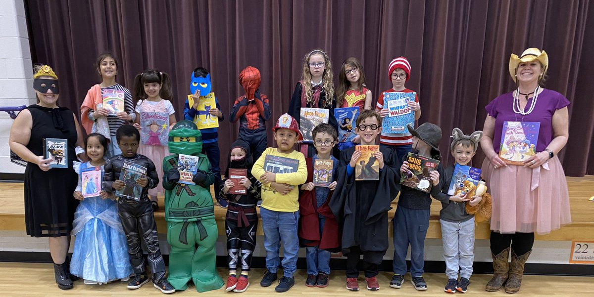 sesKinderStars's tweet photo. We tracked out in style for our book character parade today! 📚❤️@SalemElementary #Readathon #classof2032 https://t.co/Qn00baTIQW