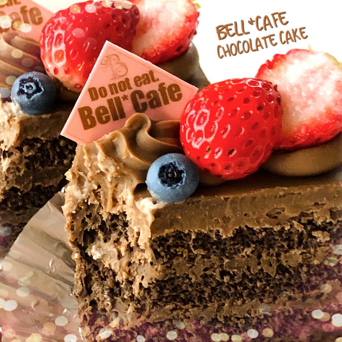 Bell Cafe ハロウィン作品仕込み中 En Twitter チョコレートケーキ も完成です 今回は作り方 材料も替えて仕上げました 長年の目標でもある リアル可愛い に少しでも近づけていたら 私は幸せです チョコレートケーキ 樹脂粘土