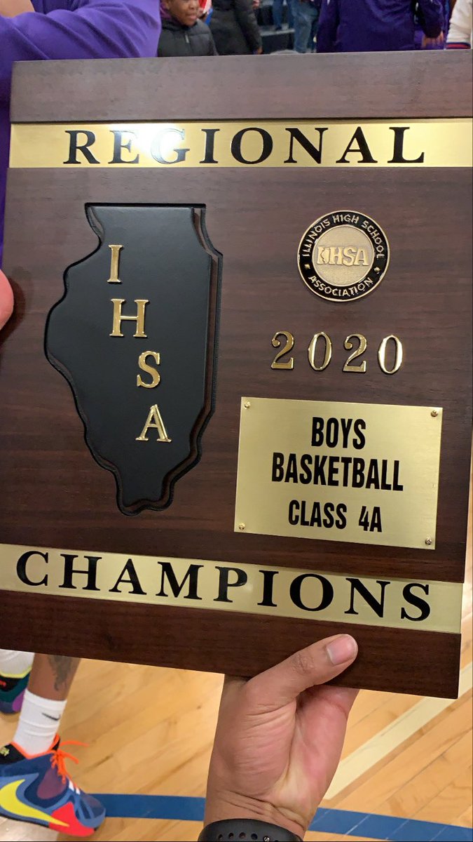 ThorntonBBall's tweet photo. Thornton Wildcats (31-1) wins Lincoln Way East Regional Championship 🏆 vs Lincoln-Way East 67-39

Next game: Sectional Semi-Finals Vs Homewood-Floosmoor at Bloom 3/11 (Wed) @ 7 P.M. 

@disabato @michaelsobrien @NBCSPreps @NestoHoops @mikeclarkpreps @ssuburbanhoops https://t.co/YGYAyW9oQV