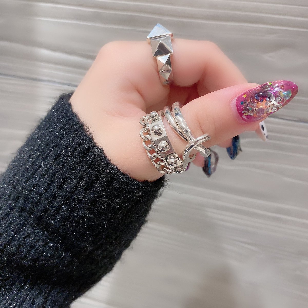 E M 伊勢丹新宿本店 2f على تويتر ブログ更新 本日は2連リングをご紹介しております ぜひご覧くださいませ Https T Co Cofkdyjkkg