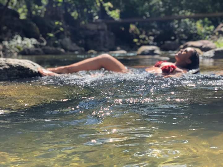 Talita_MMA's tweet photo. Desejo um fim de semana de paz e tranquilidade!!! #IFTeam #UFC #cachoeiras #agua #natureza #relax #paz #reflexao https://t.co/aa7skjDgFW