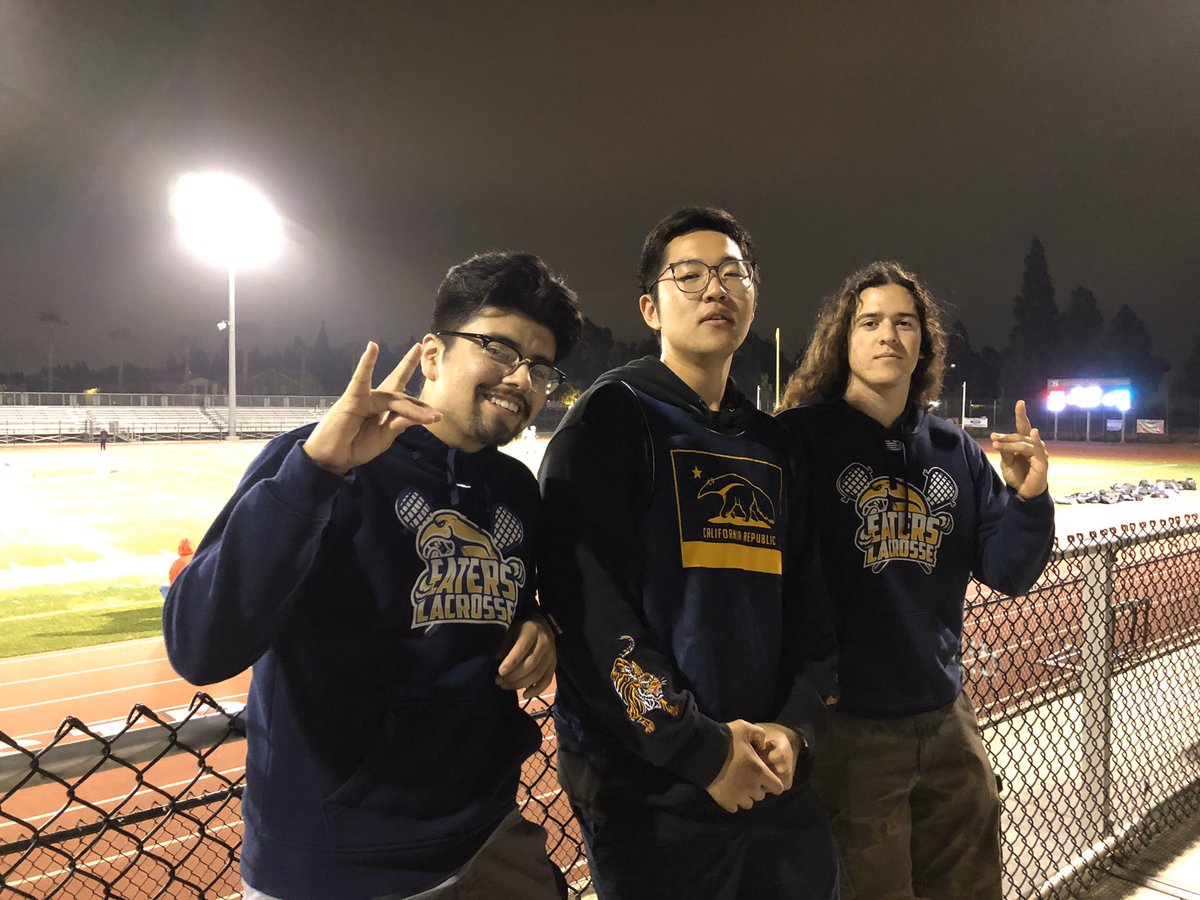 ucirvinelax's tweet photo. Supporting local lacrosse! 🥍#zotzotzot #family #oclax https://t.co/EHJzi43piH