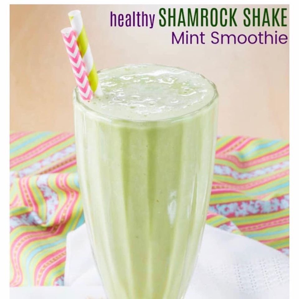 KickitwithKDuff's tweet photo. Specializing in hacks of all things yum ☘️💚👌🏼Link to videos on Youtube. Channel called Kick it with Kelly!😎#shamrockshake #healthyfoodhacks #toomuchsugar #healthyversion #easyrecipes #mint #delicious #badforyou #weightlosscoach #weightloss #fatloss #recipehack #cleaneats #treat https://t.co/Mjbe4SxBJl