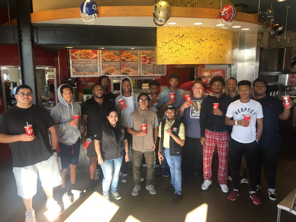 AsoPogi's tweet photo. 1st meeting for 2021 John Marshall Football Seniors. These boys are bound for greatness! Shoutout to Canes on Penn Ave. #SomeWishForItWeWorkForIt #LeaveNoDoubt #InfluenceImpactInspire @JayquanRoberson @brycestephens_ @ScurraMalachi @Malik_Edd https://t.co/HmaLtW362b