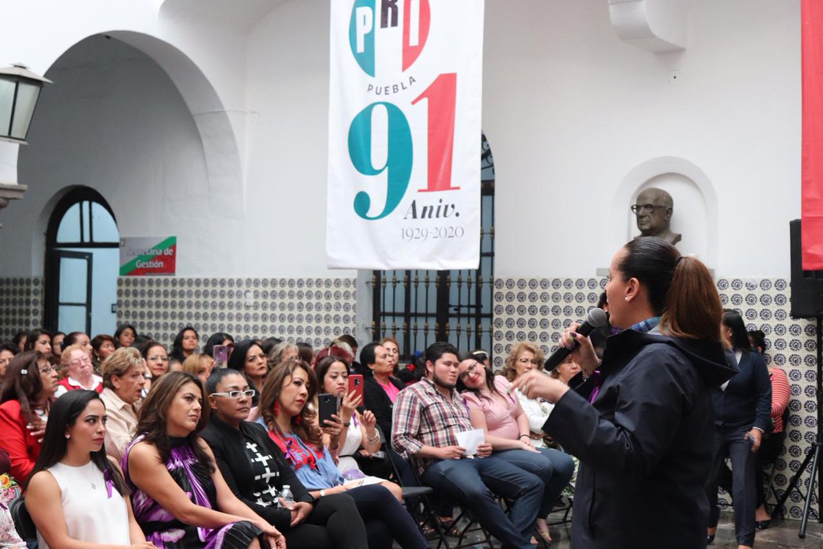 .<a href="/americozuniga/">Américo Zúñiga</a> Presidente del PRI de Puebla, inauguró la conferencia de <a href="/edurneochoa/">Edurne 🐆</a> "Erradicación de la Violencia contra las Mujeres un reto en el 2020" la cual fue organizada por la Presidenta del <a href="/PueblaOnmpri/">ONMPRI PUEBLA CAPITAL</a>, <a href="/chrisguzmanj/">CHRISTIAN GUZMÁN</a>. #NiUnaMás