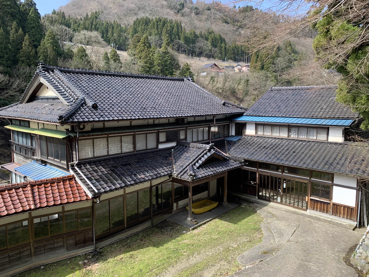 旅館はやってないが温泉はやっている！？廃業温泉が気になるｗｗｗ