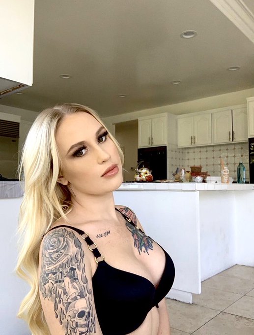 On set yesterday for @CherryPimps https://t.co/FOoELYUQAq<a class="tags" href="/tag/cherrypimps">@cherrypimps</a><a href="/tag/newprofilepic"class="tags"><span>#newprofilepic</span></a>