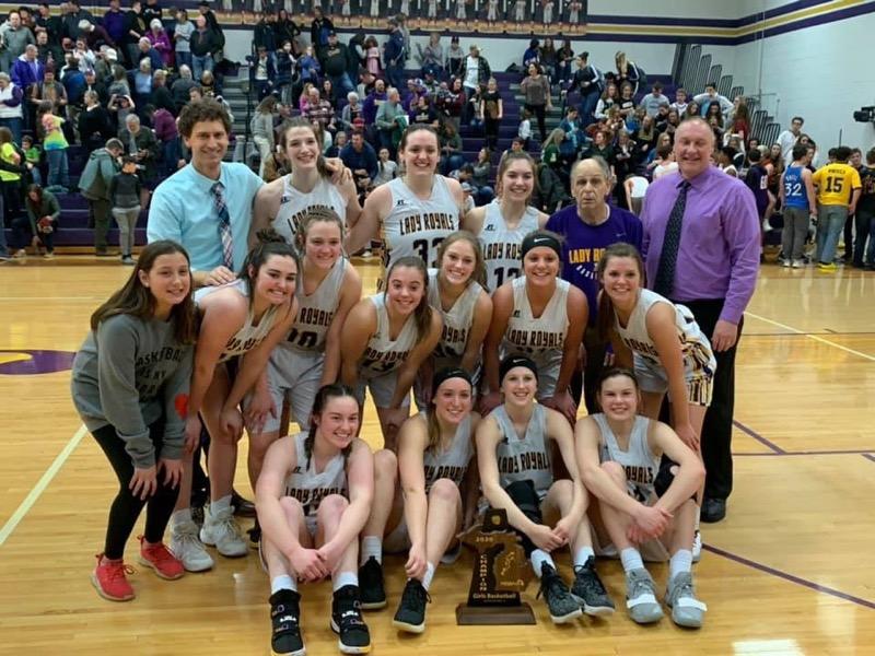 LadyRoyalsGBB's tweet photo. DISTRICT CHAMPS BABY! #AlwaysRoyal https://t.co/brJDEBMXPS