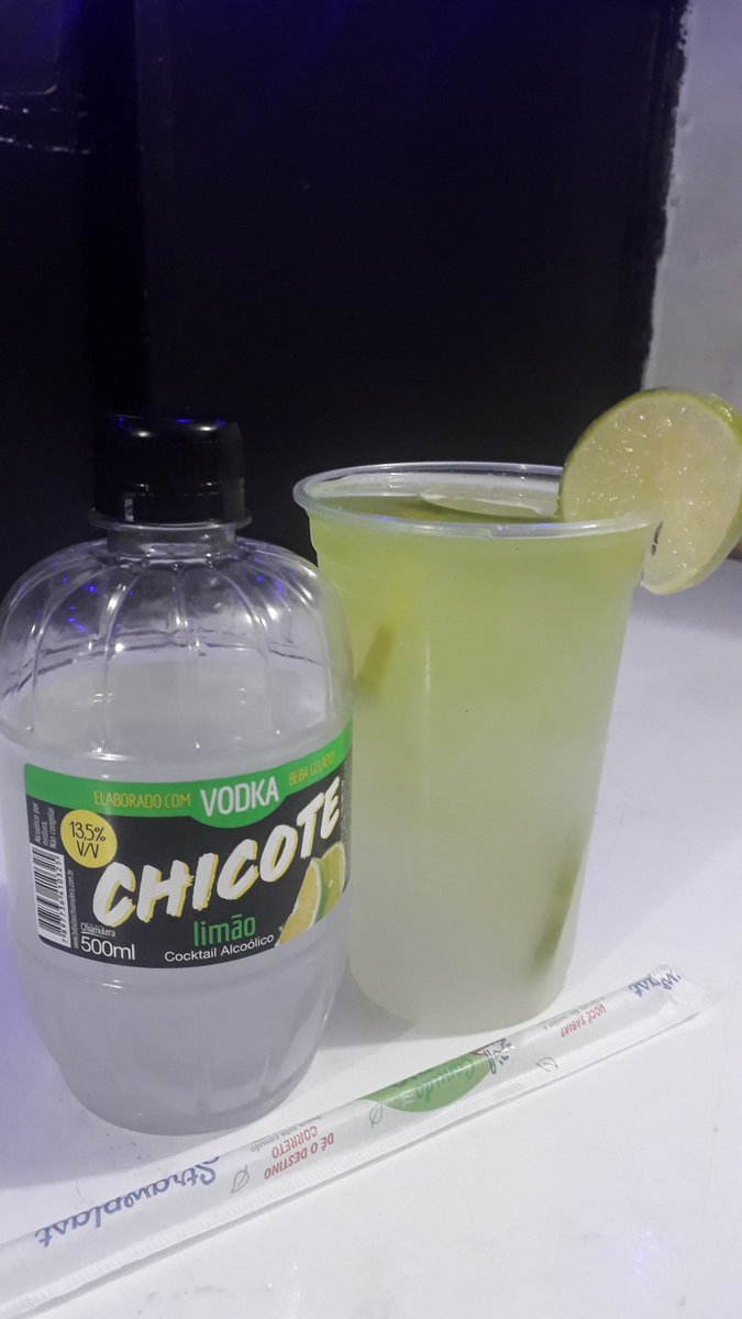 Beatriz22260610's tweet photo. Quer ficar bêbado sem sair de casa ? Então.. o TRAILER BAR entrega no conforto do seu lar, desde de drinks a brahmaaa 🍹🍻
Me chama lá no whats e faça seu pedido! 
Whats / 21 967353104 https://t.co/3LZAznEWcs