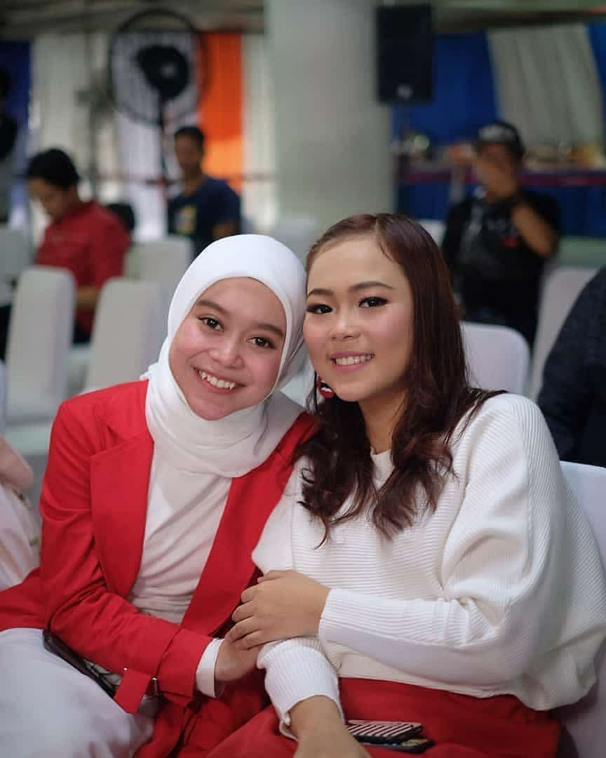 TYSELLovers's tweet photo. Assalamualaikum TYSELLovers💜
@Lesti_Jenong_DA @DAA4_SELFI07 @SelfiYammaLIDA https://t.co/zMxrllGm1H