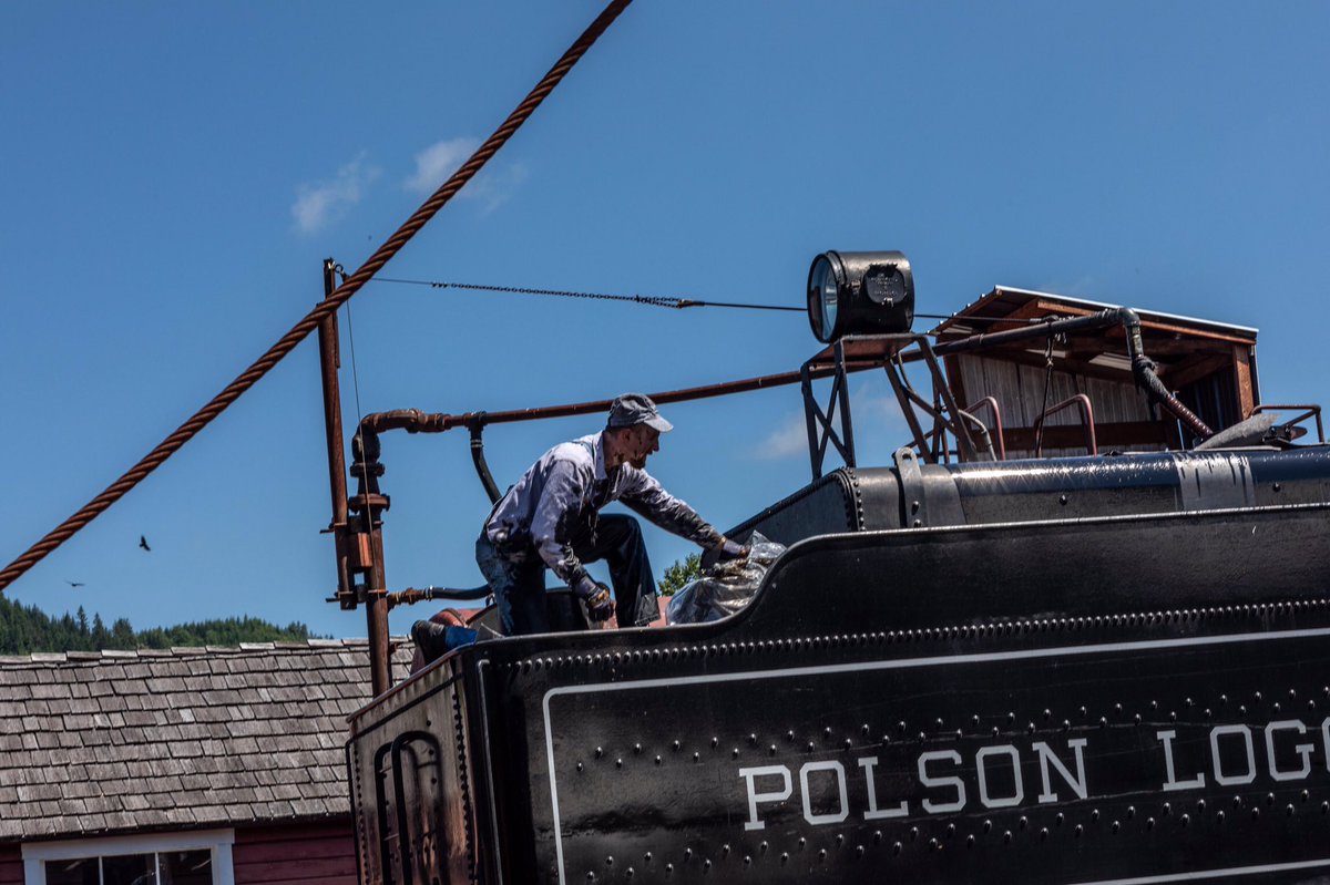 And the locomotive maintenance work continues here at <a href="/visitmrrr/">Mt Rainier Railroad</a> in preparation for the 2020 season. Way to get it done, guys! 🚂😀👏