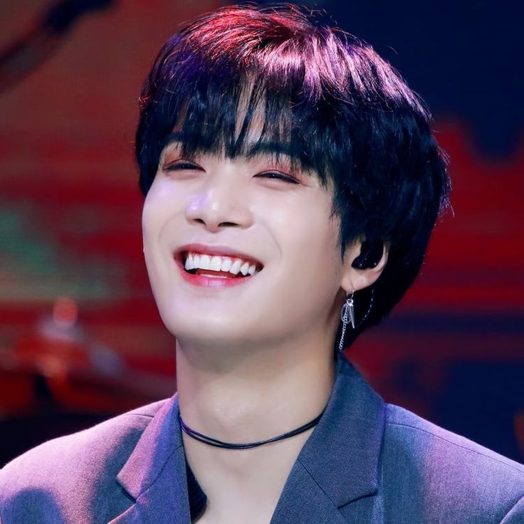 bugibugiboong's tweet photo. sim eu sou boiola demais por Kim Jonghyun como soube? https://t.co/l50Y0llHwo