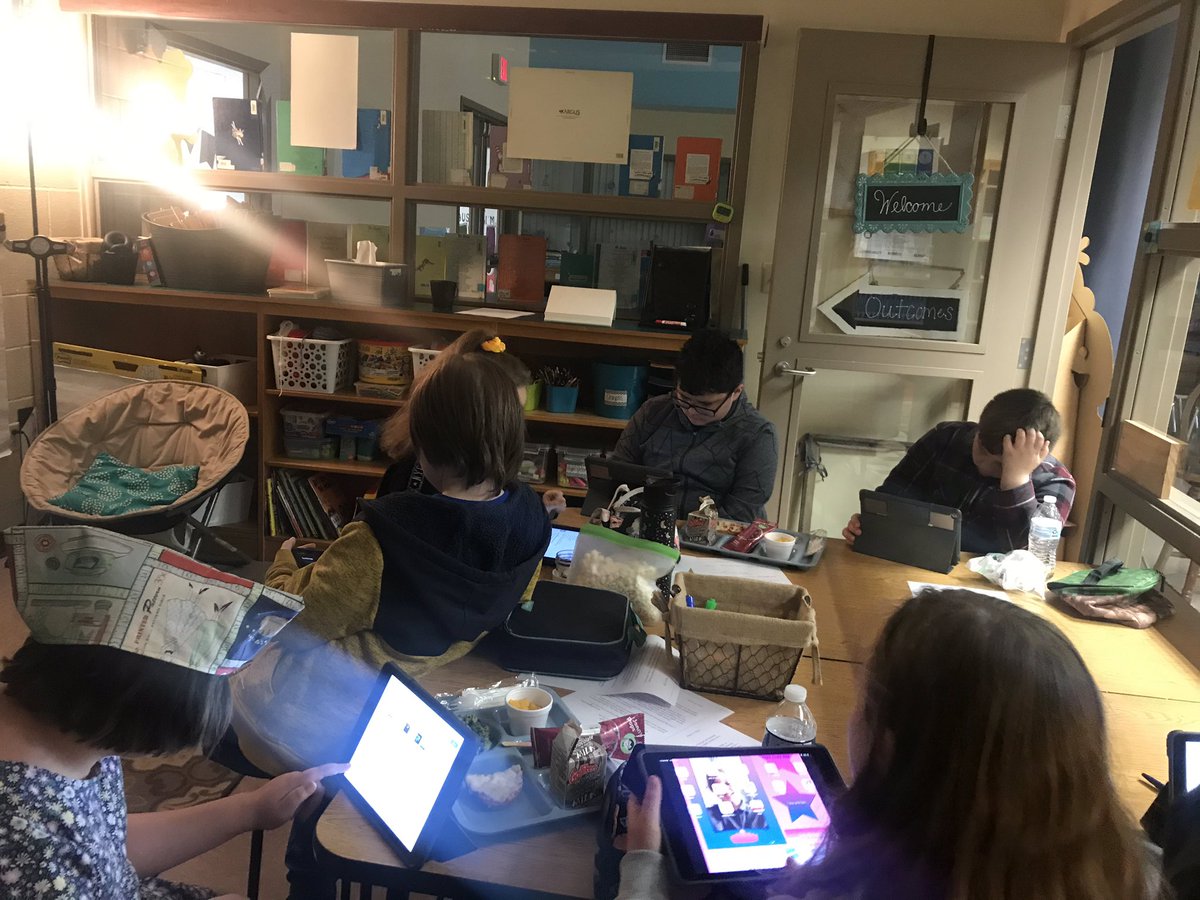 What an exciting Friday! Our Techpert team had several different meetings as they plan our Genius Bar. Students in Mrs. Benson’s class finished up their wax museum videos.
