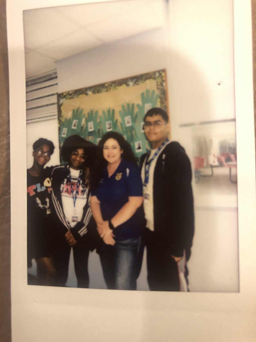 northshoreffa's tweet photo. Retro photos in Ag Class at NS9! Best Greenhands ever. 🧤 https://t.co/tdXcJwi3hA