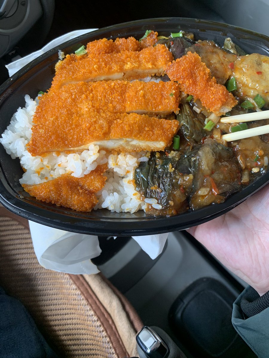 JamesCageWhite's tweet photo. Check out my lunch,I’m eating it in my car,if I make the car dirty,my mother will blame me again, unfortunately I did 😭 https://t.co/XIPwVXYna3