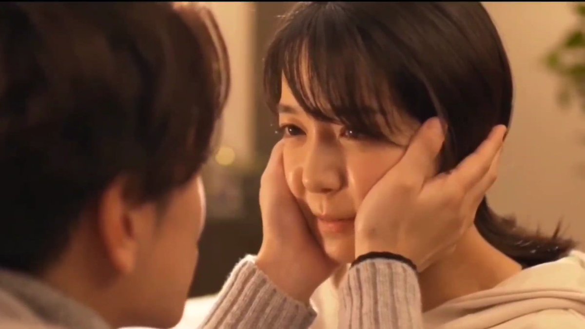 みかりん ピーチオレンジちゃんねる على تويتر 萌音ちゃんのほっぺた触りたいから触ってるとか 萌音ちゃんの髪をほどきたかったからほどいたとか佐藤健ってなんなんだろうな 俳優さんです 恋つづ たけもね