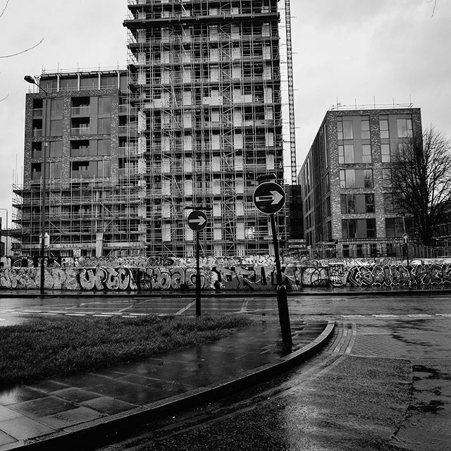 ApolloBelladona's tweet photo. Stockwell regeneration ✴✴✴✴ #Photography #Regeneration #Highrise #StockwellSkatePark #BlackAndWhitePhotography #Stockwell #London #SW9 #ThePhotoHour #FotoRshot #BacklightWorld #Nikon #NikonD5300 #Ok_HDR #Fotofanatics_HDR #Fubiz #GuruShots #CapturingB… https://t.co/GOaZZGCaDD https://t.co/IHMKAcxC0p