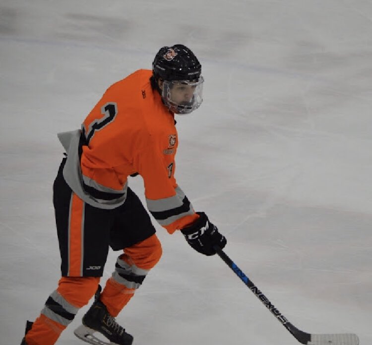DanburyNA3HL's tweet image. Two new scorers and some familiar faces led the offense in tonight’s 7-2 win over Long Beach. Wesley Westendorf and Ryan Caiola scored their first in Orange and Black. @KyleMcEnany_18 had five points (1-4-5), @BrandonCope9 had four (2-2-4), @connorlefkof had two assists and...