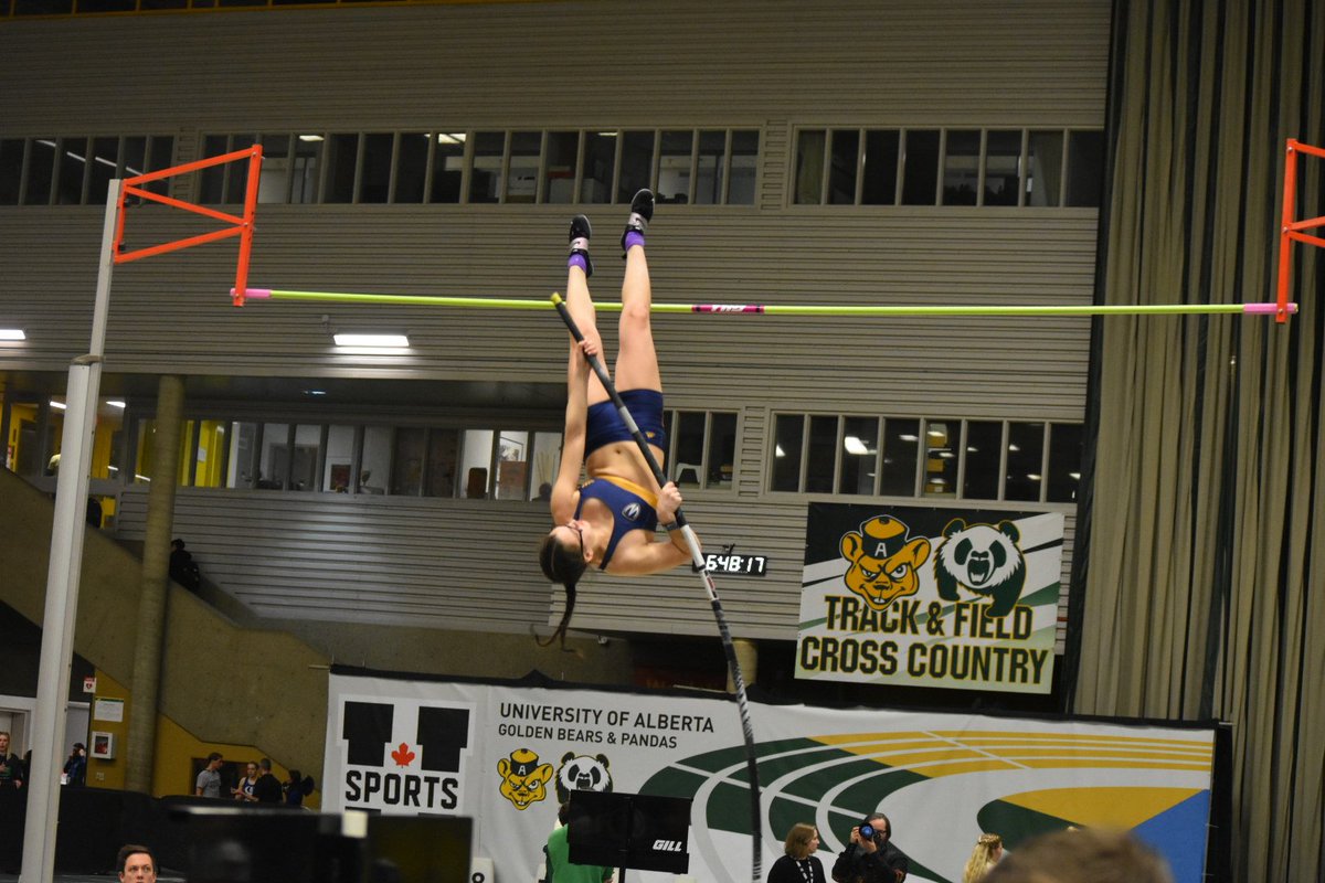 WindsorLancerTF's tweet photo. Lynton Lam places 8th in the women's pole vault with a mark of 3.65m @WindsorLancers @USPORTSTF #WindsorIsComing https://t.co/3jtGQOoR27